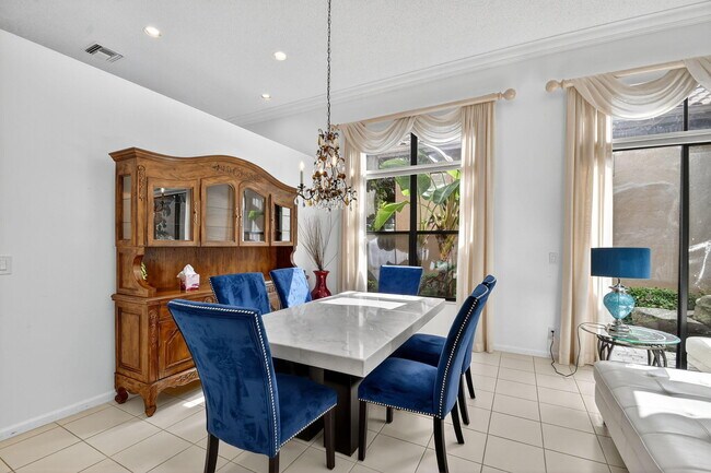 Building Photo - 4553 Barclay Fair Way