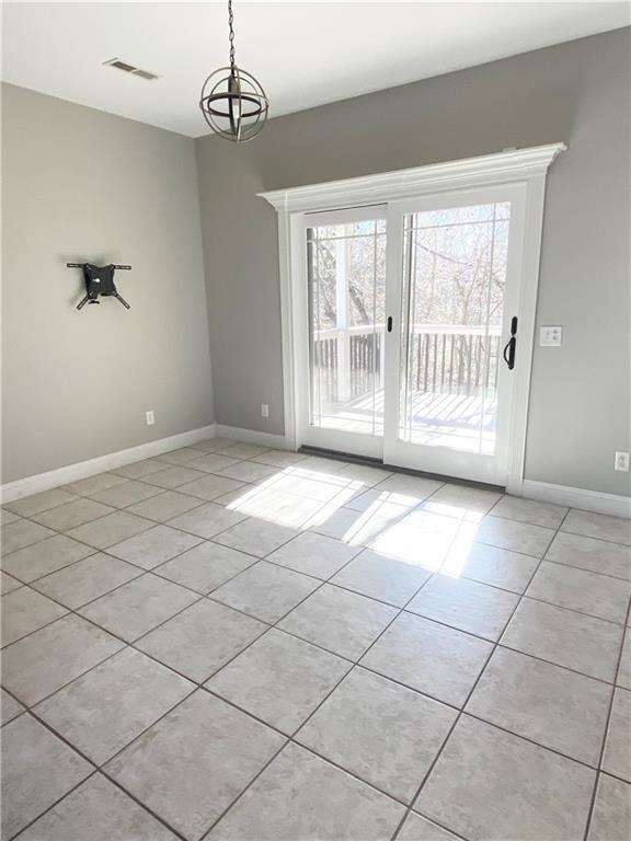 Building Photo - 1806 NW Mustang Ave