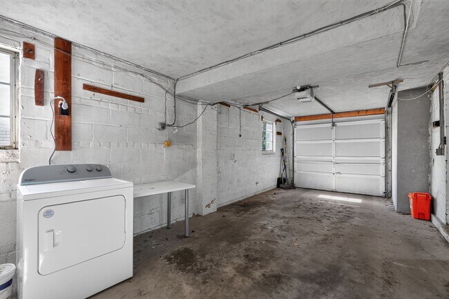 Building Photo - 3521 Yuma St NW