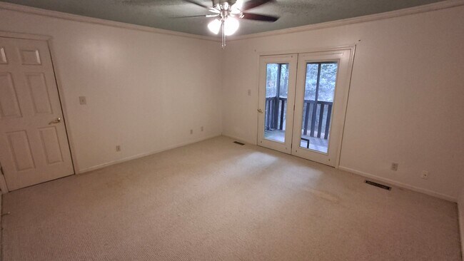 Building Photo - 108 Steele Dr