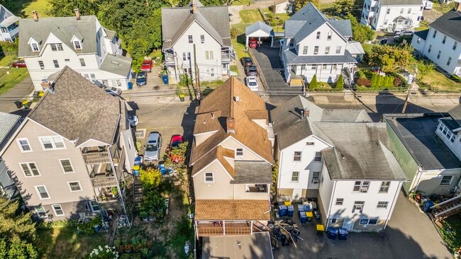 Building Photo - 121 N State St