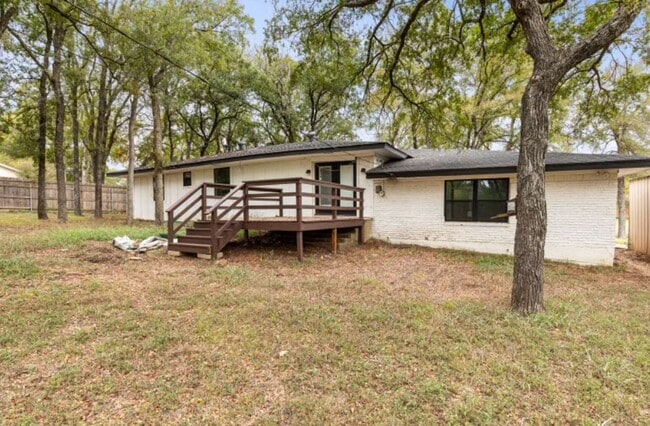 Building Photo - Fully Furnished Room for Rent- $550- Loren...