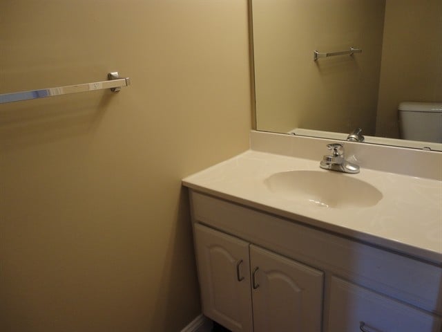 Building Photo - 1455 Woodside Dr