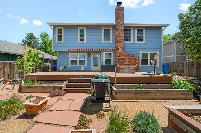 Building Photo - 4BD, 2.5BA Westminster Home with Back Yard