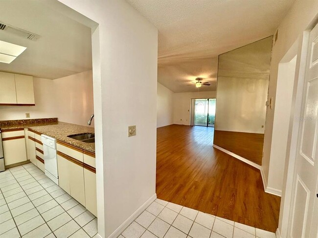 Building Photo - 18308 Aintree Ct