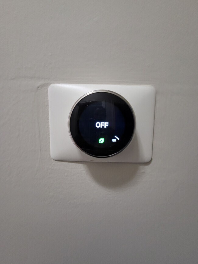 Building Photo - 17544 Blythe St