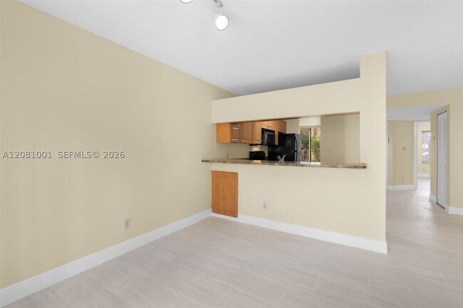 Building Photo - 1178 Coral Club Dr