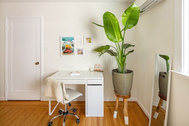 Building Photo - Welcome to Your Storybook San Rafael Retreat!