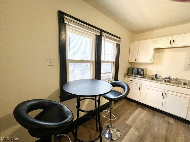 Building Photo - 4032 E 142nd St