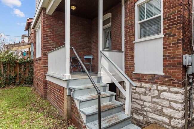 Building Photo - 1135 S Kingshighway Blvd