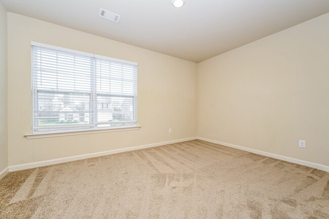 Building Photo - 532 Moline Way