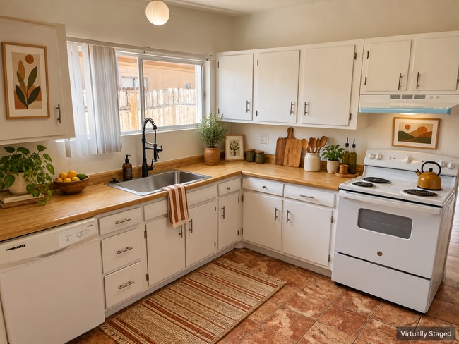 Building Photo - 5055 Blanton Dr