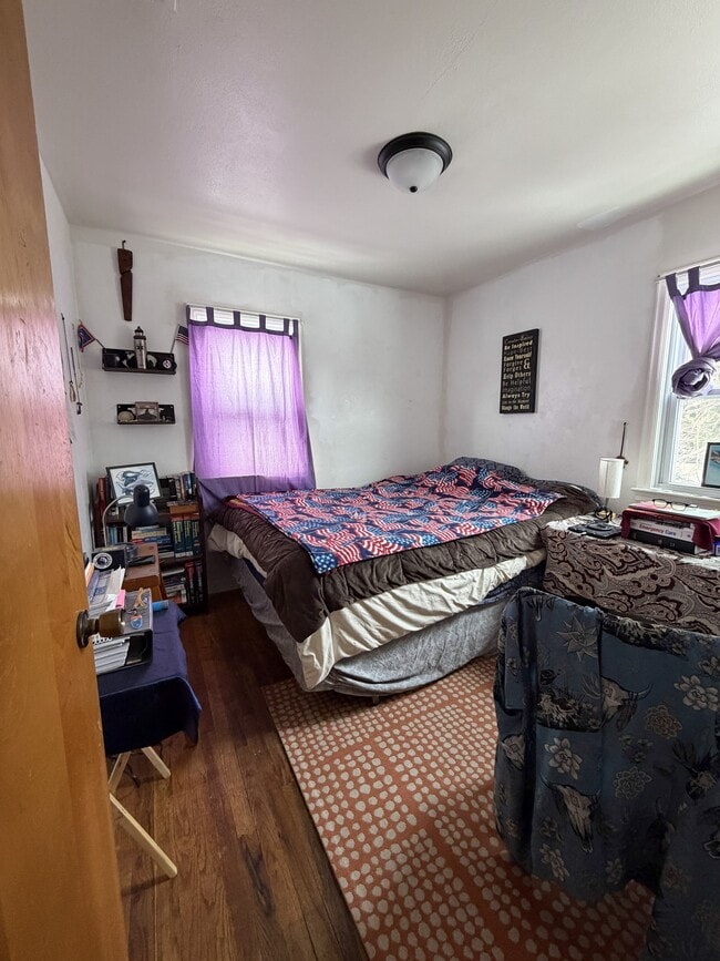 Building Photo - 1311 E Flint St