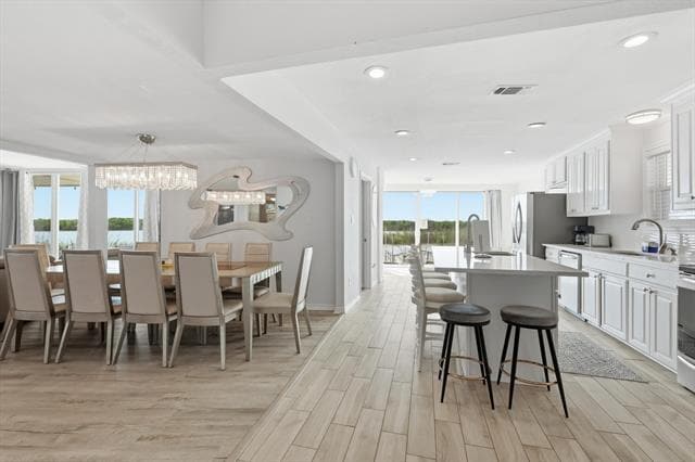 Building Photo - 732 Blue Fathom Dr