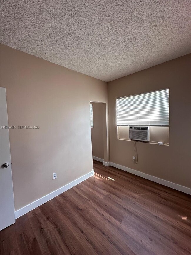 Building Photo - 295 NE 55th St