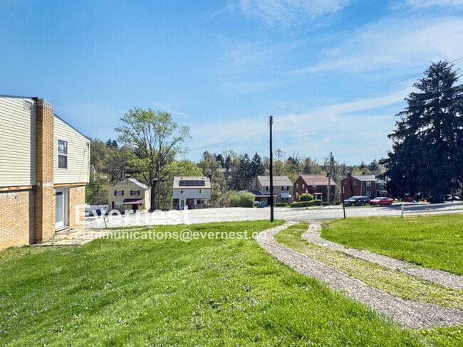 Building Photo - 3037 Blackridge Ave