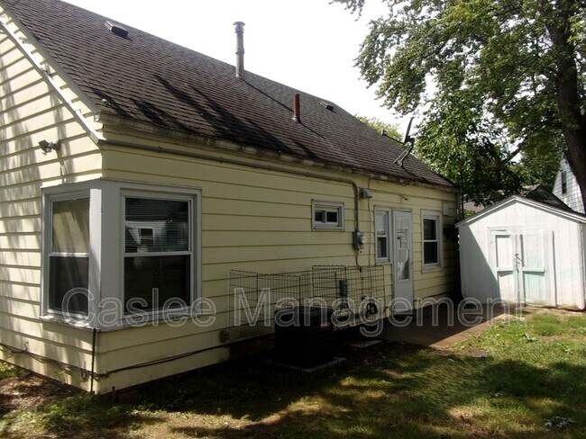Building Photo - 1235 Anderson Rd