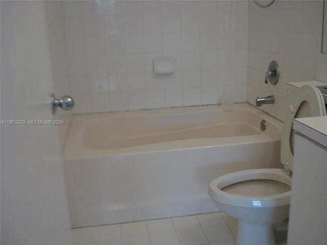 Building Photo - 2031 Renaissance Blvd