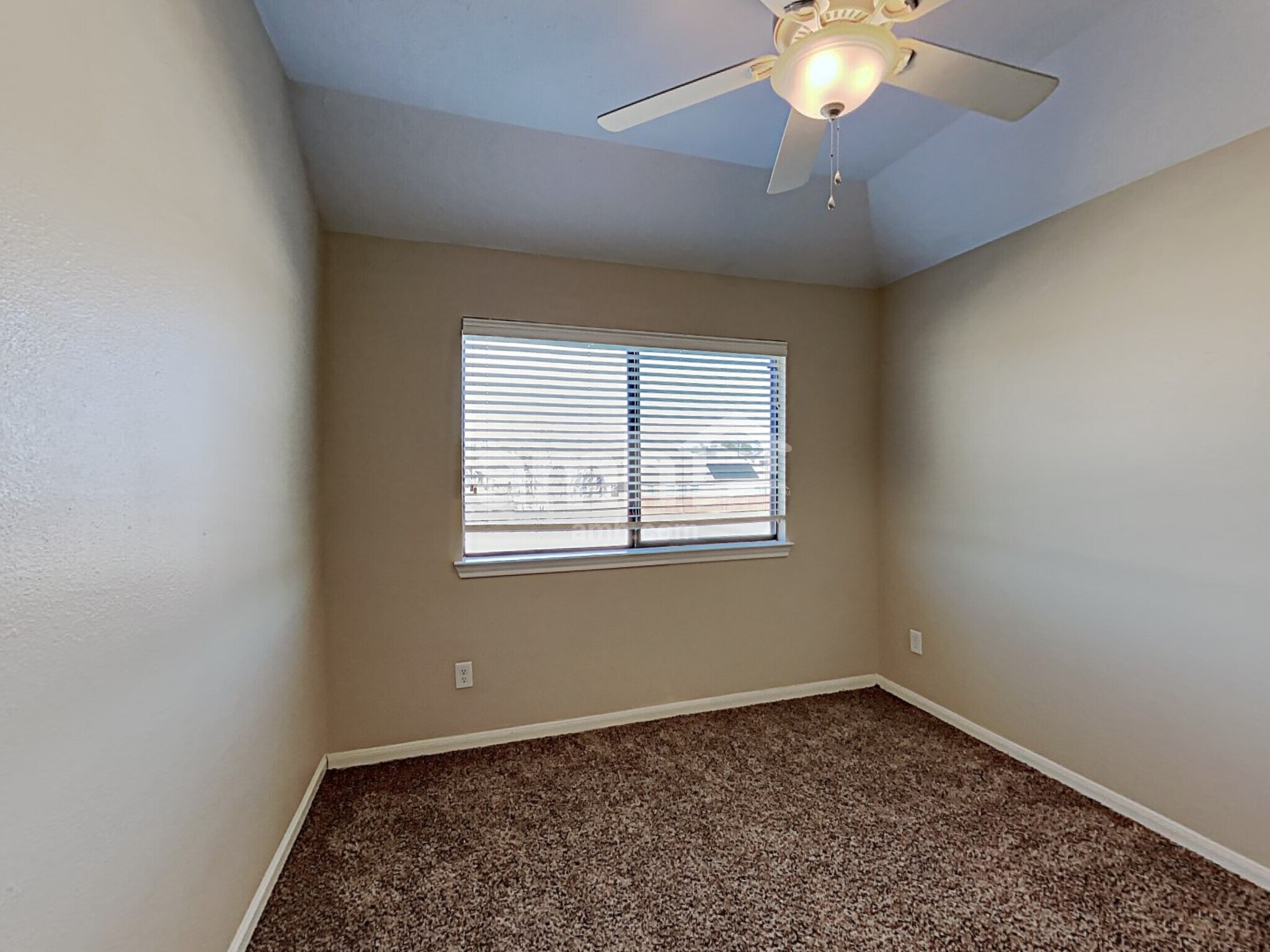 Building Photo - 29712 Buffalo Canyon Dr