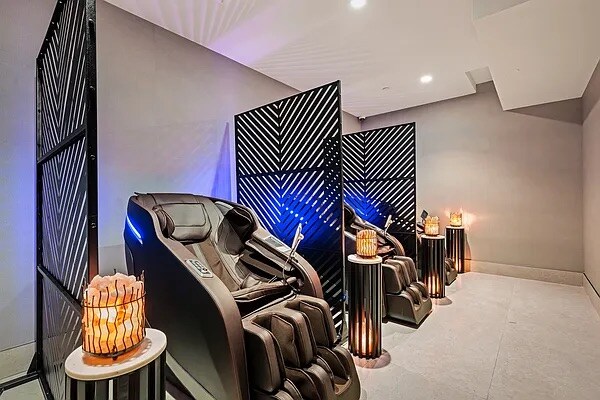 Building Photo - 91 Bruckner Blvd