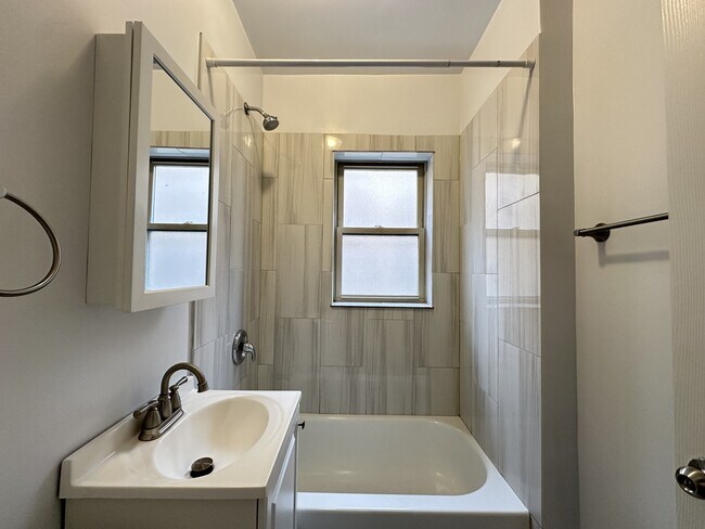 Building Photo - 6347 N Magnolia Ave