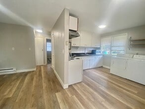 Building Photo - Charming 2-Bedroom Houghton Bungalow