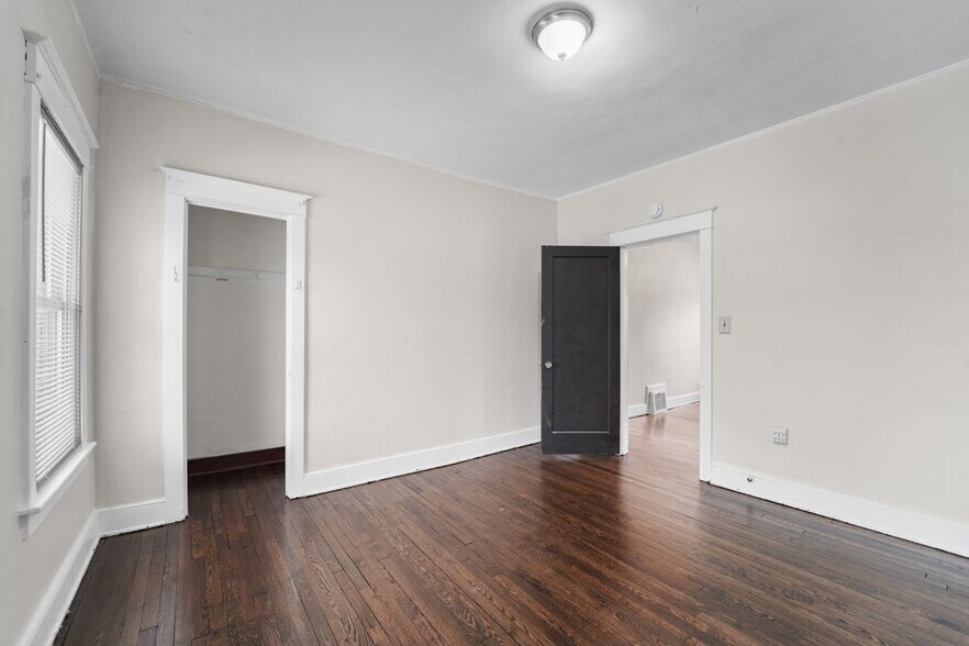 Building Photo - 44 Rotary Ave