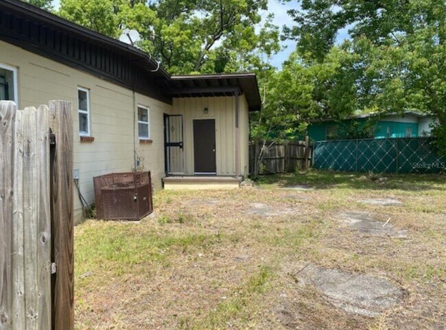 Building Photo - 5257 Polan Ln