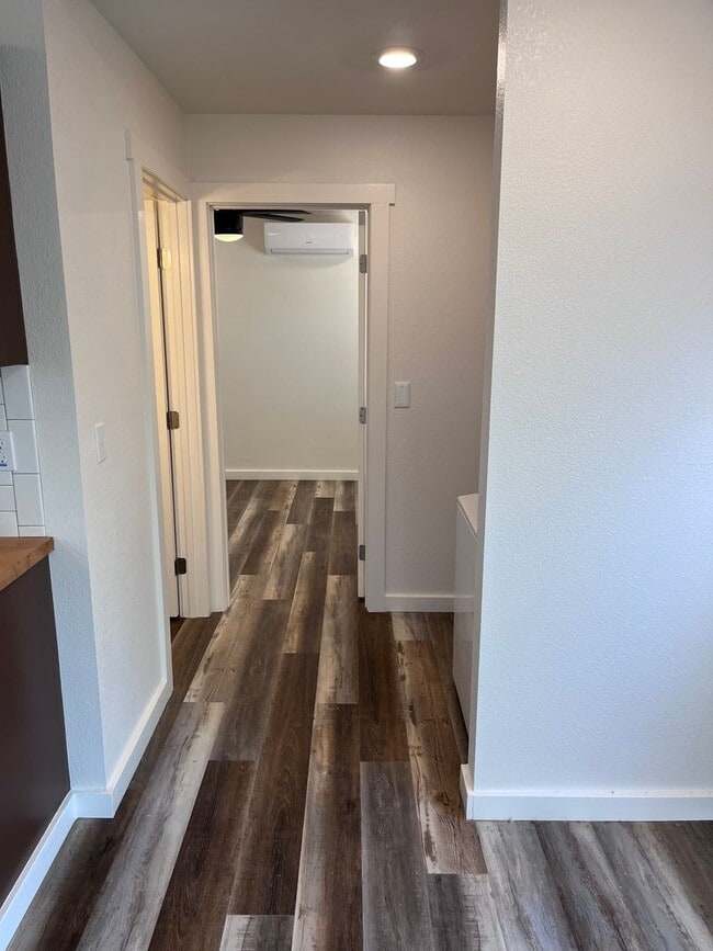 Building Photo - CHARMING ONE BEDROOM ADU NEAR FOLSOM LAKE!