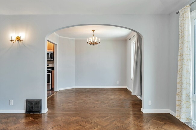 Building Photo - 91 Middlefield Dr
