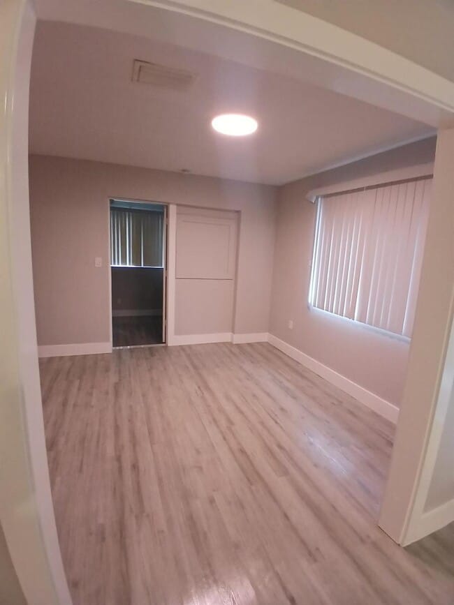 Building Photo - 1320 NE 146th St