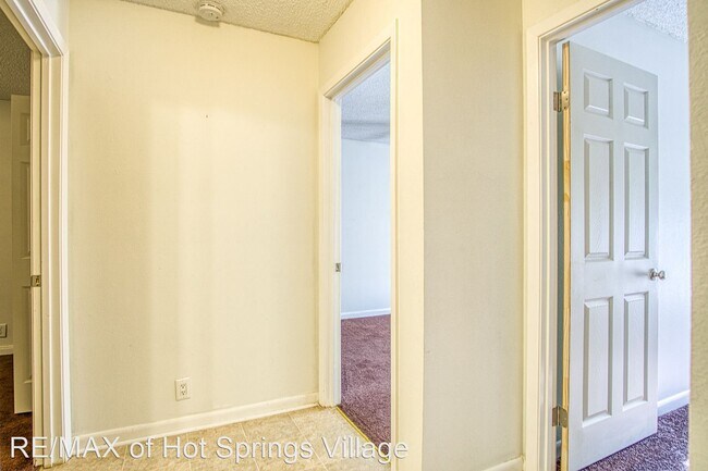 Building Photo - 3 br, 2 bath House - 26 Orantes Place