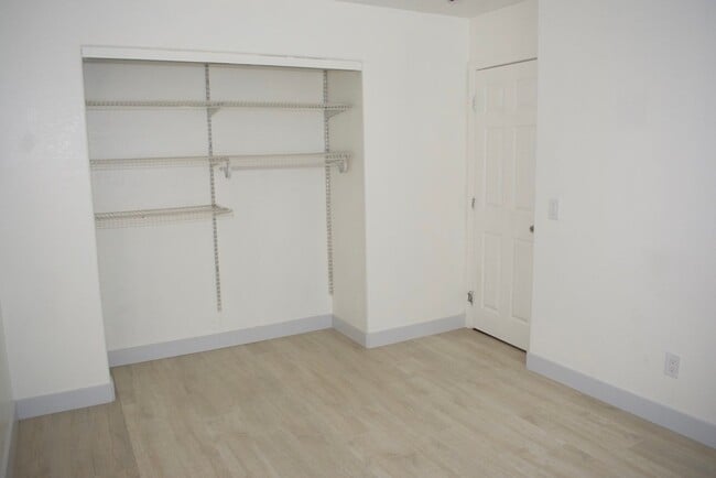 Building Photo - Charming 2-Story, 4 Bd 3 Ba Unit Near Downtown San Diego – 92113