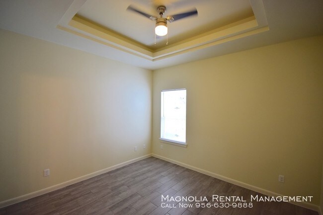 Building Photo - Medical Ridge Apartments