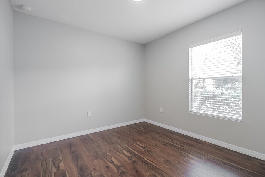 Building Photo - 4326 Fieldview Cir