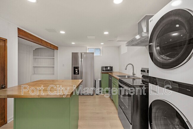 Building Photo - 3607 Bayonne Ave