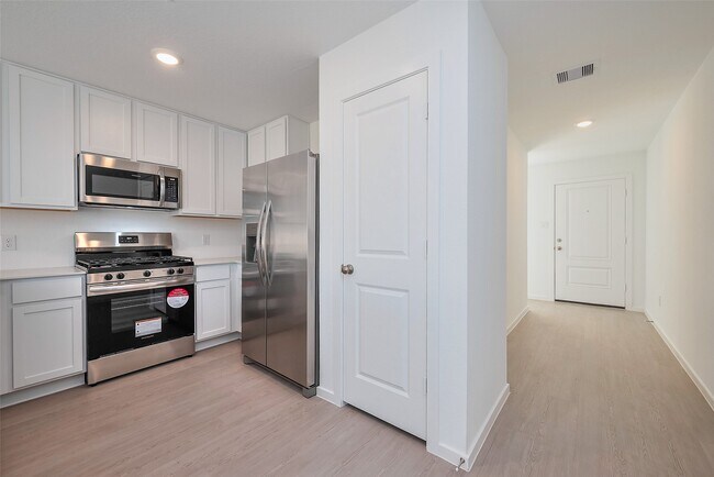 Building Photo - 18224 Pontecorvo Ln