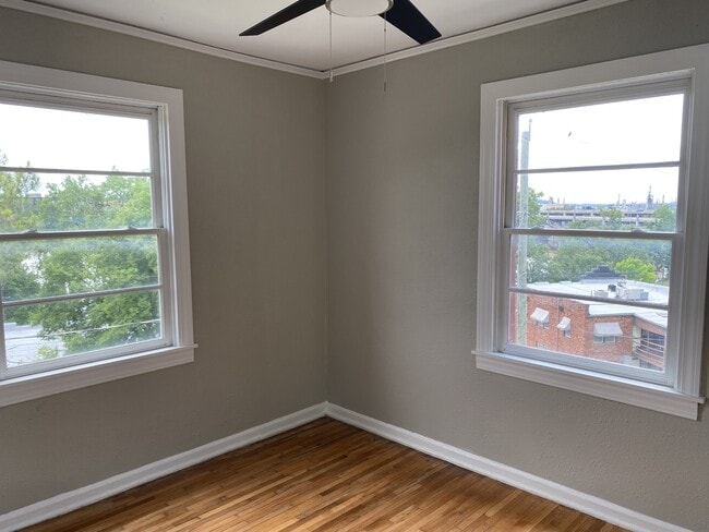 Building Photo - 1314 S Jackson Ave
