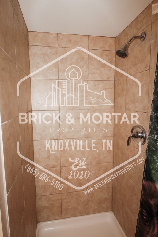 Building Photo - 3201 Brooks Ave