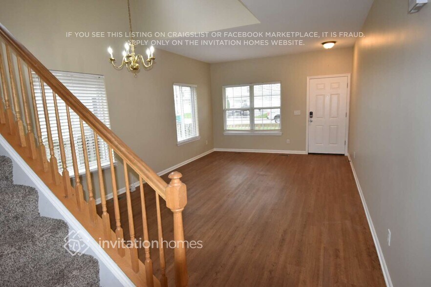 Building Photo - 353 Richmond Dr