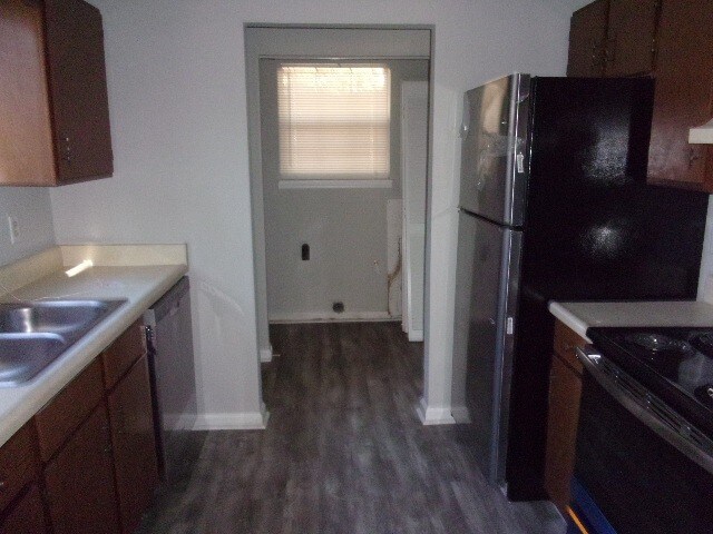 Building Photo - 2463 Raymond Diehl Rd