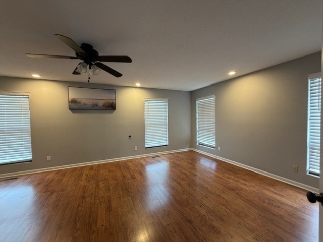 Building Photo - 500 Wren Dr