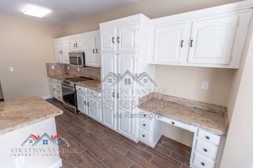 Building Photo - 16806 S 37th Way