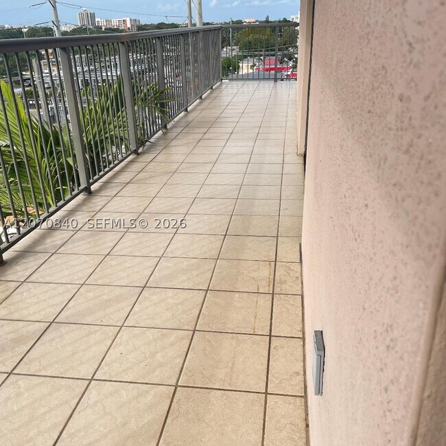Building Photo - 1690 SW 27th Ave