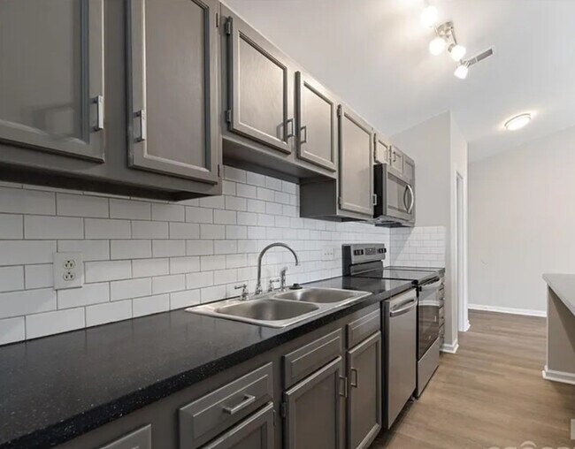 Building Photo - 6142 Meadow Rose Ln