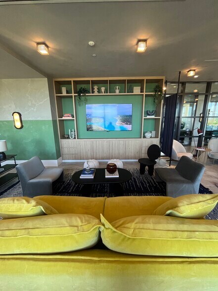 Building Photo - 70 NW 28th St