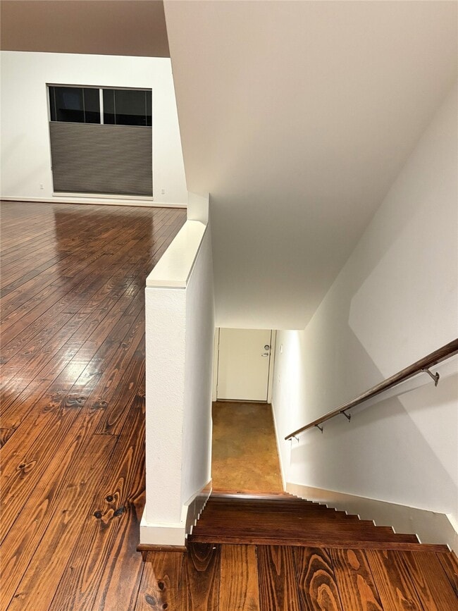 Building Photo - 2918 Commerce St