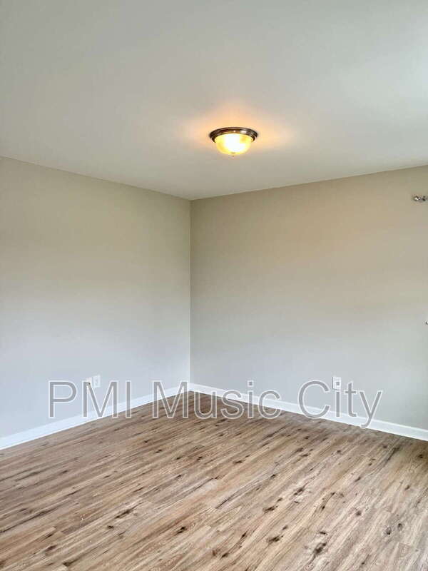 Building Photo - 2703 Candlewick Ct