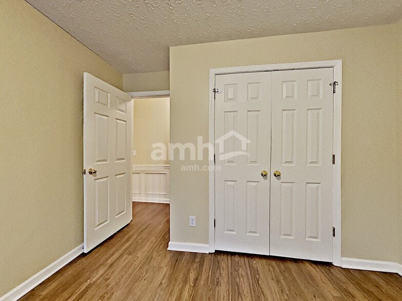 Building Photo - 3151 Serenade Ct
