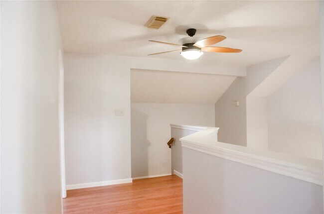 Building Photo - 16306 Cobble Springs Ct